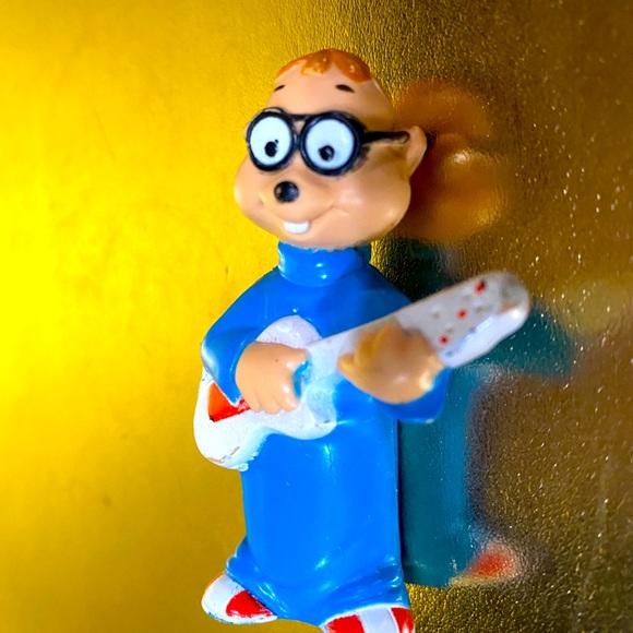 ALVIN AND THE CHIPMUNKS VTG 80s SIMON 3.25” & SIMON PLAYING GUITAR PVC FIGURES - Picture 4 of 11